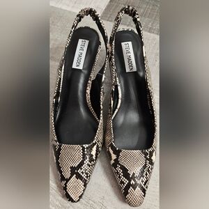Steve Madden Snakeskin Sling Back Kitten Heels with Sleek Square Toe Size 8